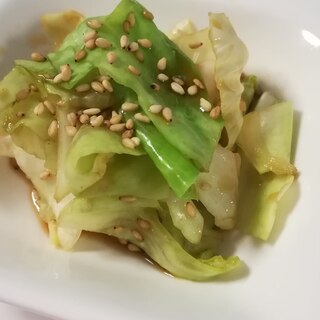 箸休めに。キャベツの胡麻和え